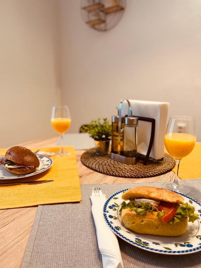 Local Heart At Main Square And Zrinjevac Park! Apartment